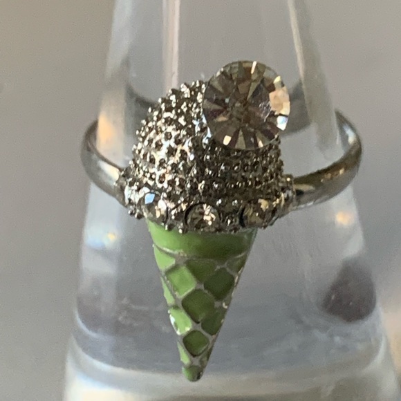 Ring ice cream cone green enamel with crystals adjustable - Picture 2 of 8